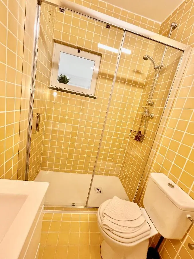 3 Bedroom Cascais Apt Appartamento